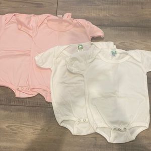 Precious Cargo Baby Onesies 6 Months (4)
